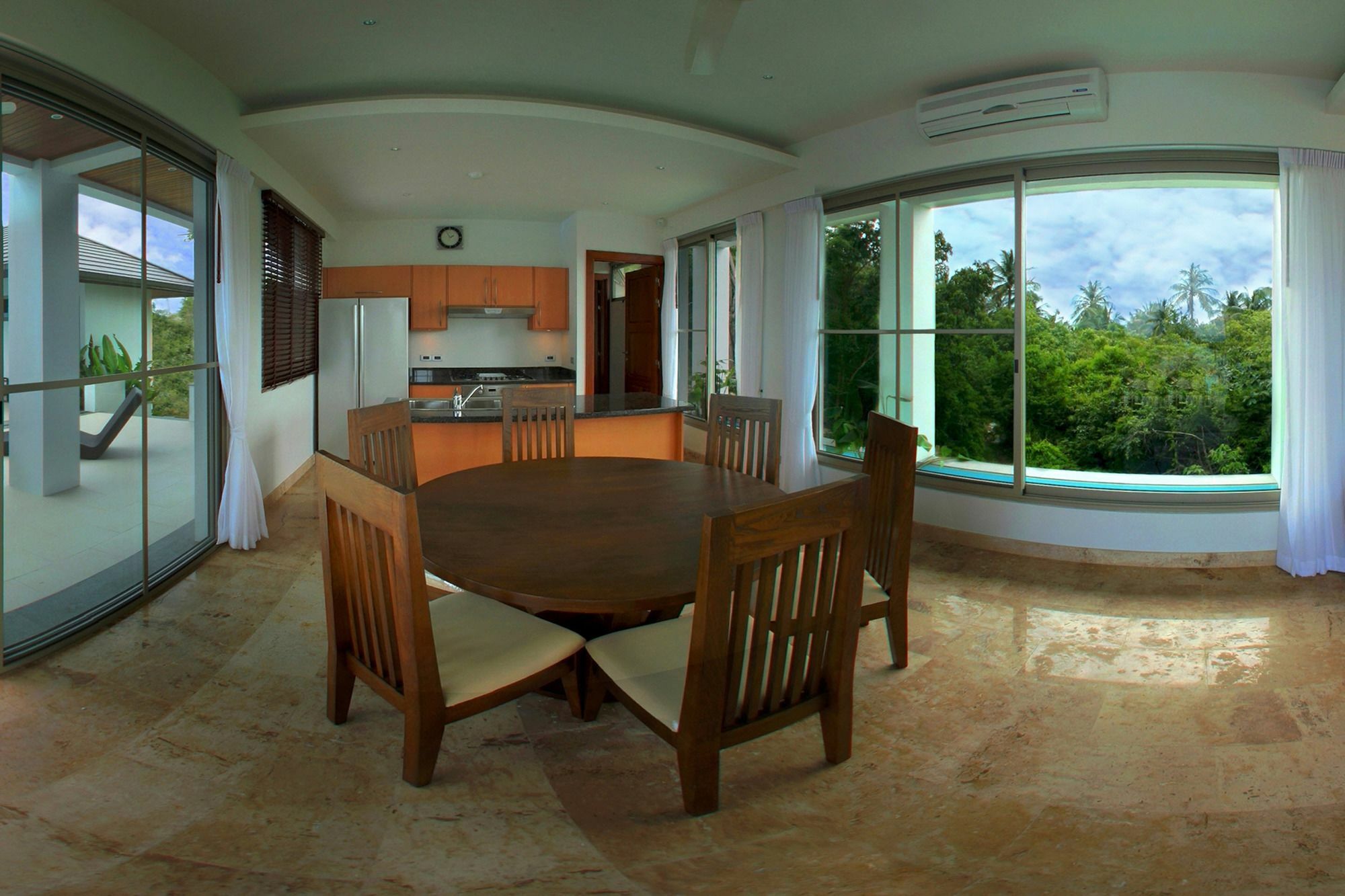 Villa Peak